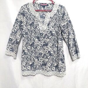 Vineyard Vines Womens Medium Nautical Paisley Print Blouse Pullover Crochet Lace